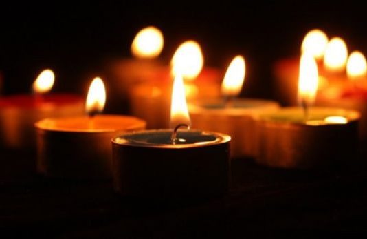 A lejohet të mbajturit zi për të vdekurin?