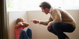 A lejohet rrahja e fëmijëve?