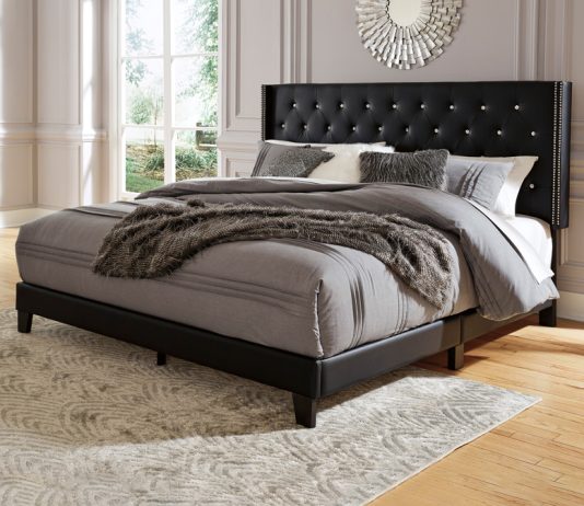 A lejohen marrëdhëniet intime gjatë menstruacioneve?