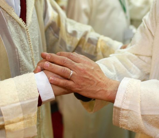 Çfarë duhet thënë dikujt, që të thotë Innĩ uḥibuke Fil-lah – të dua për hir të Allahut?