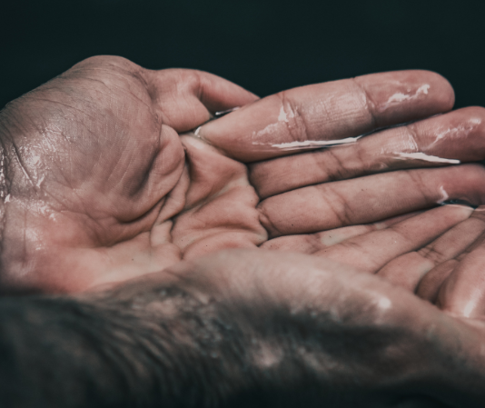 Deri në cilën moshë i lejohet fëmijës të falet pa abdes?