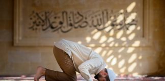 A ta adhurojë Allahun për ta fituar xhenetin apo për të fituar kënaqësinë e Tij?