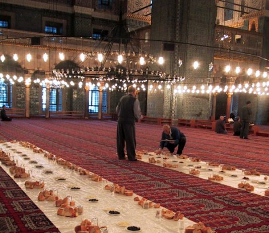 Cilën dua ta themi kur e çelim iftarin?