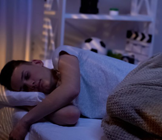 Çfarë duhet të bësh kur shikon ëndrra të frikshme?