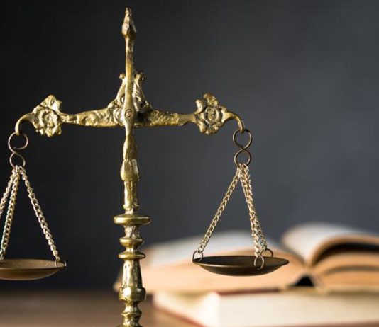 Ç’thotë islami për ata persona që mendojnë se sheriati ka dispozita që nuk vlejnë për kohën tonë?