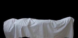 Çfarë bëhet me rrobat e të vdekurit?