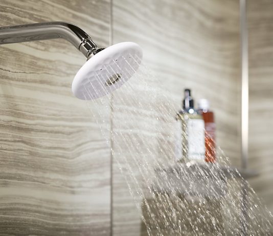 Marrja e abdesit nën ndikimin e diarresë dhe gjakut jomenstrual