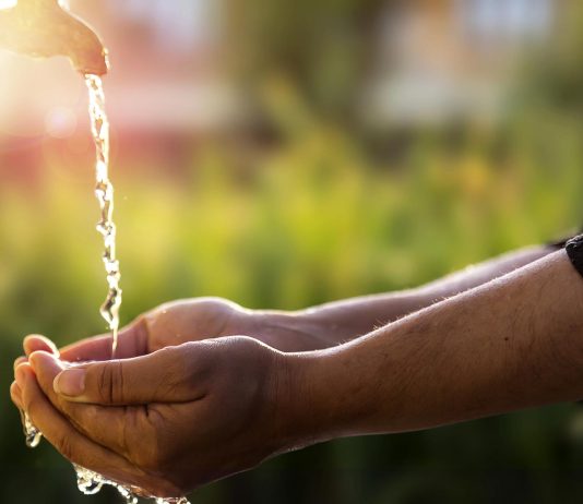 Abdesi pa shpëlarë gojën apo hundën