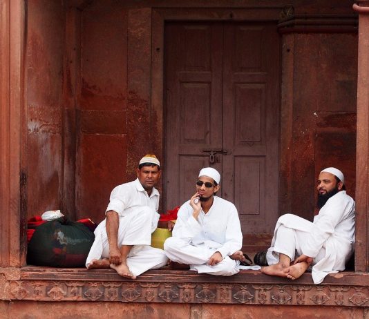 Cilat janë kushtet për Itikaf?