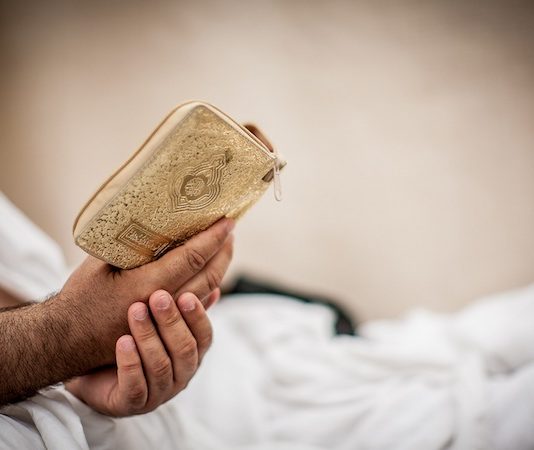 A është e lejueshme të lexohet Kurani te varrezat?
