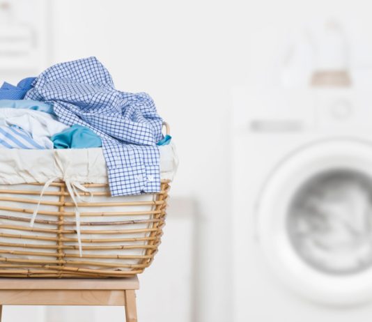 Falja e namazit me tesha në të cilat ka papastërti të terur