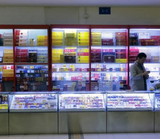 A lejohet shitja e cigareve?