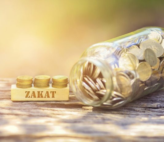 A ka gjynah për atë që e ka vonuar zekatin nga padituria?