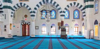 Ekzistimi i shtetit islam a është kusht i vlefshmërisë së namazit të xhumasë?