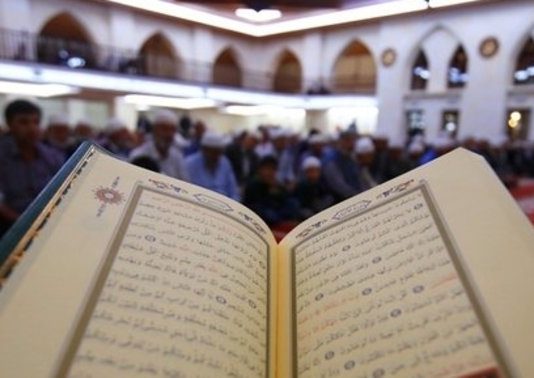 Nëse vonohet namazi në xhami, si të veprojmë?