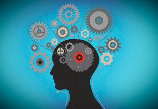 A i jepet përparësi arsyes para tekstit fetar?