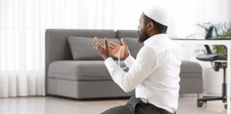 A lejohet falja e namazeve kaza, për shkak të punës?