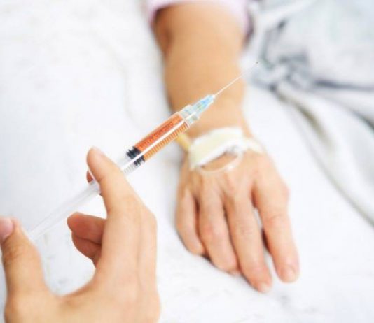 A lejohet eutanazia?