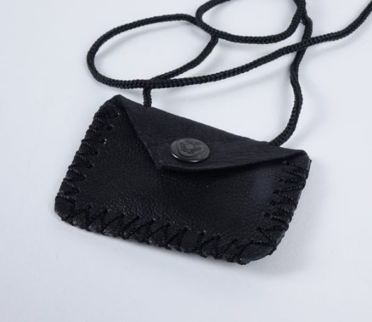 Si të veprojë nëse gjej diçka në shtëpi që dyshoj për magji?