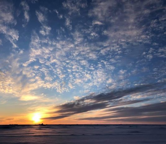 Kush e krijoi qiellin dhe tokën?