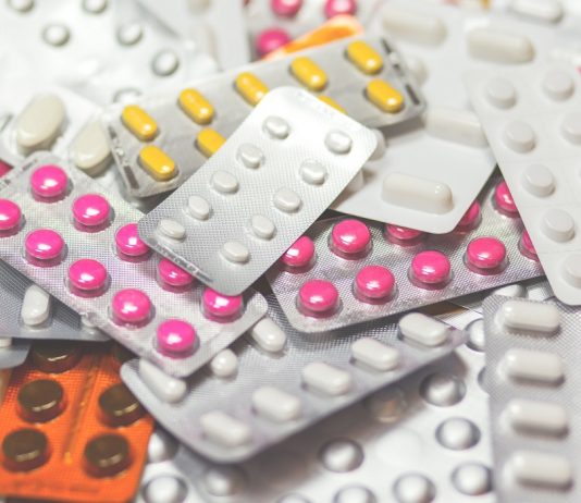 A lejohet përdorimi i ilaçeve për ndalimin e menstruacioneve gjatë Ramazanit?
