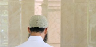 A duhet të jenë muslimanët të ashpër karshi njerëzve?