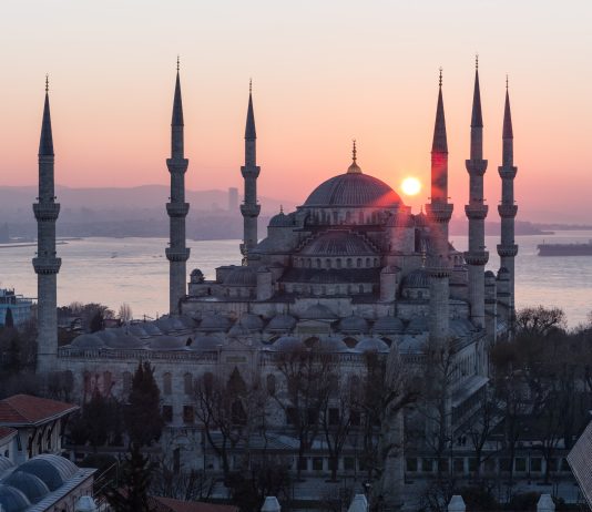 Çfarë ndodh nëse nuk e falim namazin e xhumasë?