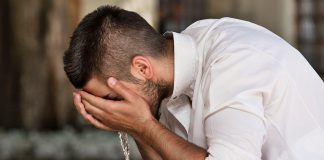 A lejohet të themi bismilah para abdesit në banjë?