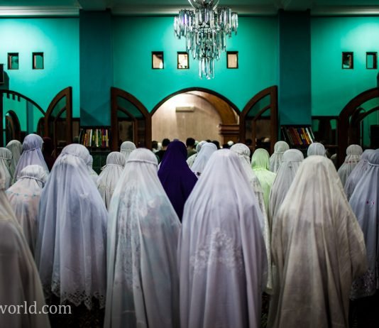 A është xhumaja obligim për femrat?