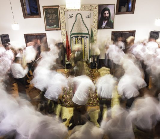 Si qëndron puna e tarikatit dervish/sufi?