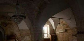 A janë obligim dy rekatet namaz përshëndetëse të xhamisë?