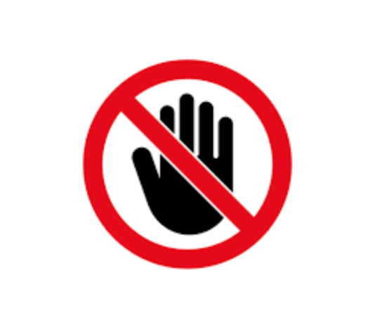 A i lejohet burrit ta detyrojë gruan të jetojë me babanë e tij?