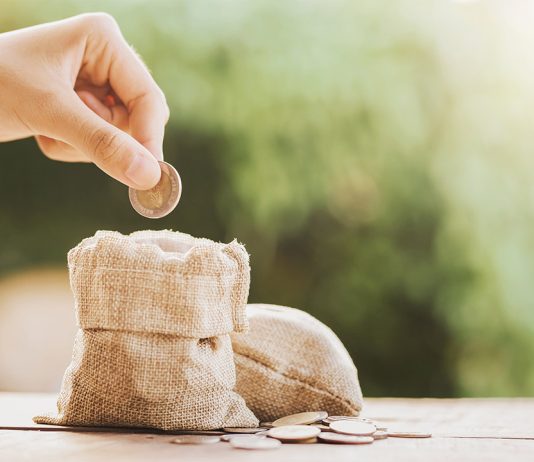 A duhet të jepet zekati për çdo vit apo vetëm njëherë?