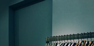 A lejohet t’u dhuroj veshje të shkurtëra, familjareve që i veshin ato?