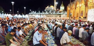 A është bidat namazi i natës me xhemat në Ramazan?