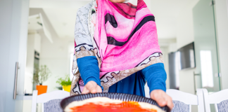 A kanë sevap gratë të cilat e përgatisin iftarin dhe syfyrin?