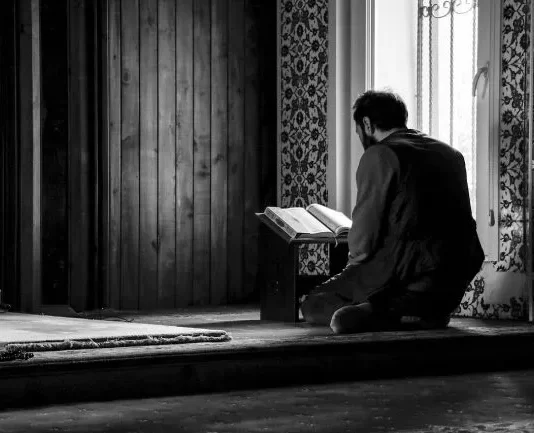 Pse ndjejmë lodhje gjatë leximit të Kuranit?