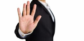 A lejohet t’ia shtyejmë martesën vajzës së vogël derisa të martohet vajza e madhe?