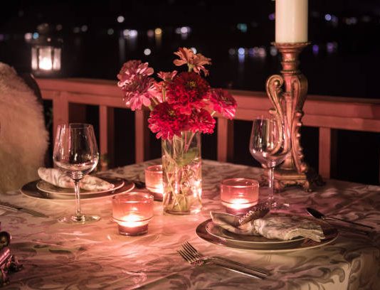 A e ka obligim djali apo vajza t’i tregojnë të kaluarën e tyre njëri-tjetrit?