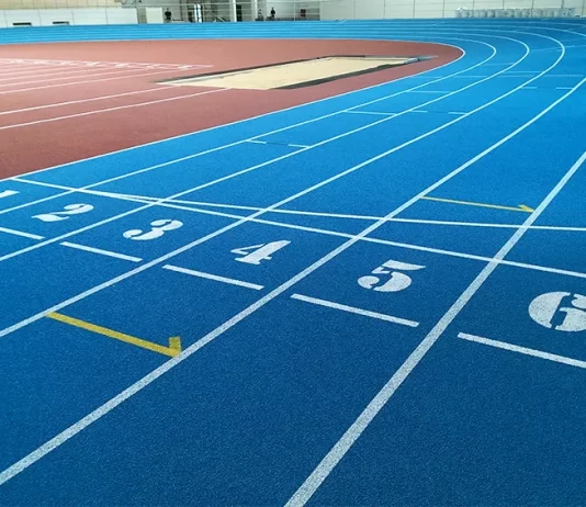 A lejohet të marr pjesë në maratonë vrapimi nëse nuk e pranoj çmimin e ofruar dhe e fal namazin në kohë gjatë maratonës?