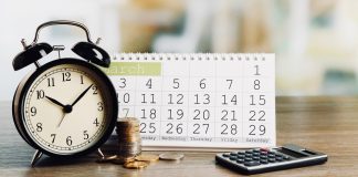 Cili është dallimi mes kredisë dhe shitjes?