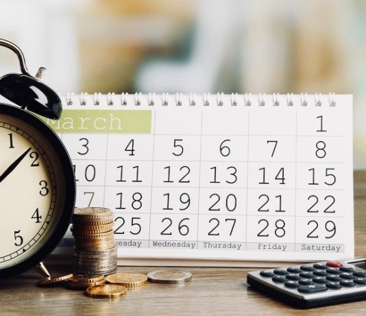 Cili është dallimi mes kredisë dhe shitjes?