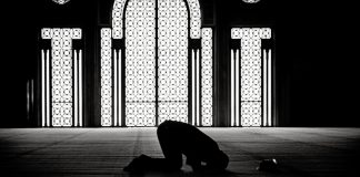 A ka bazë tesbih namazi?