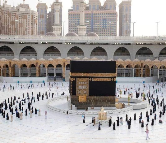 A duhet kryer umren të paktën një herë në jetë?