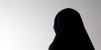 A është e vërtetë se nuk përfillet femra në Islam?