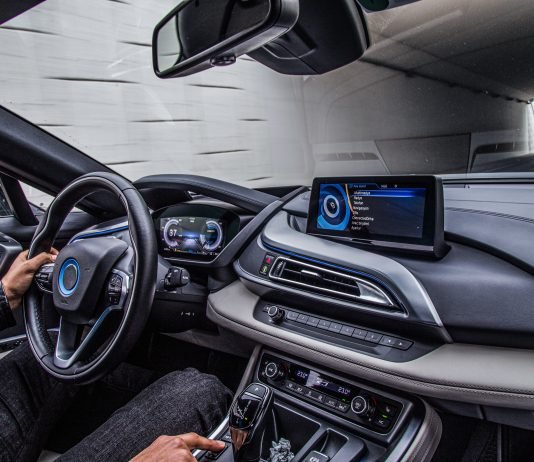 A konsiderohet shpërdorim i parasë blerja e makinave luksoze?