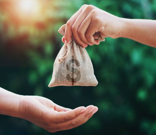 A lejohet ndihma e fqinjëve mëkatarë?