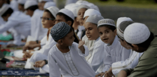 Si jetonin fëmijët në kohën e Profetit ﷺ?