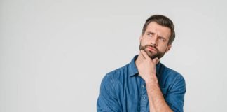 Ai është i shkujdesur për mëkatet, me arsyetimin se edhe sahabët kanë bërë mëkate!