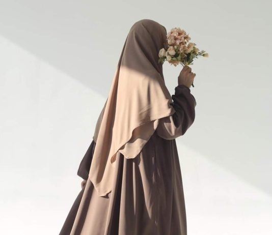 Pse është haram agjërimi për gratë me menstruacione?